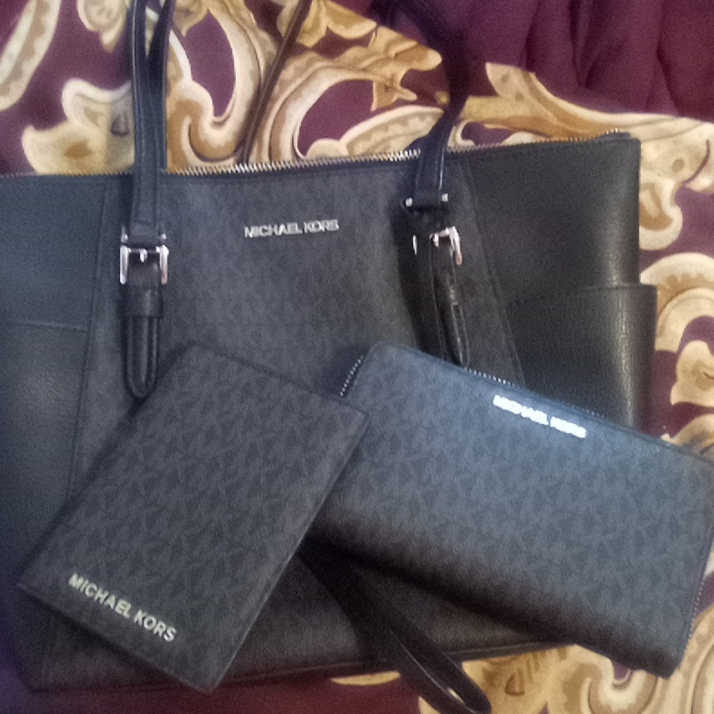 Michael Kors Jet Black